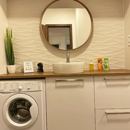 Apartment Deluxe *