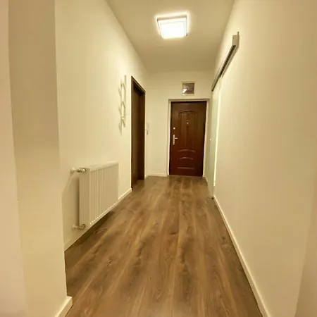 Deluxe * Budapest